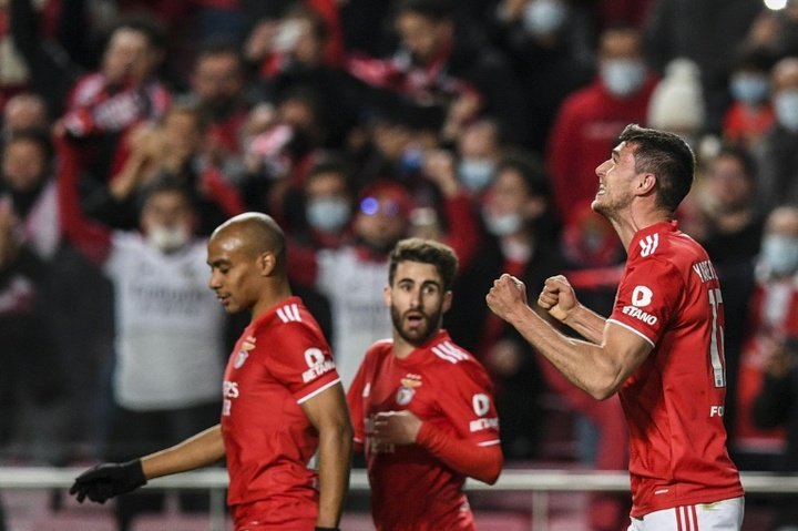 Benfica defeat Dynamo Kiev to knock out Barca